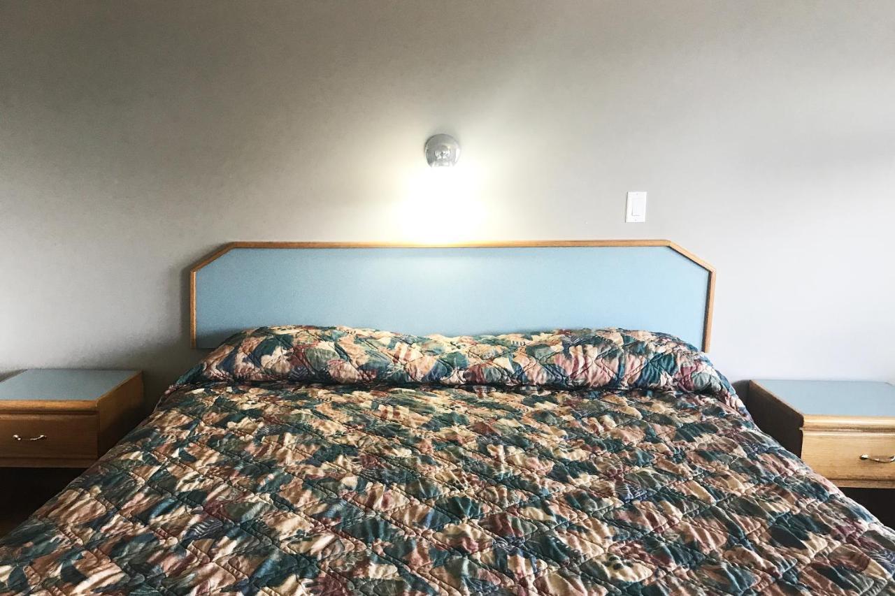 Lamplighter Motel Kamloops Exterior foto